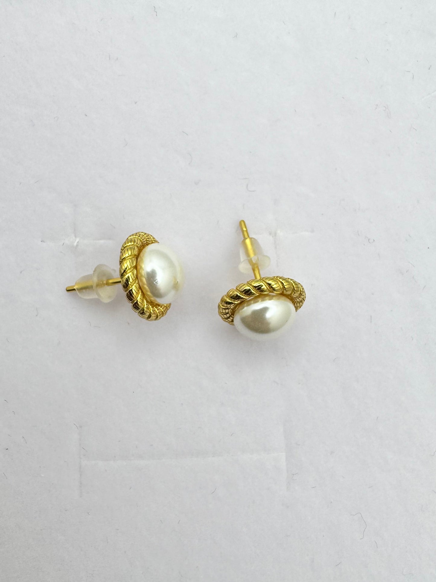 Small Classic Freshwater Pearl Rope Stud Earrings – S925 Sterling Silver (Gold or Silver Finish)