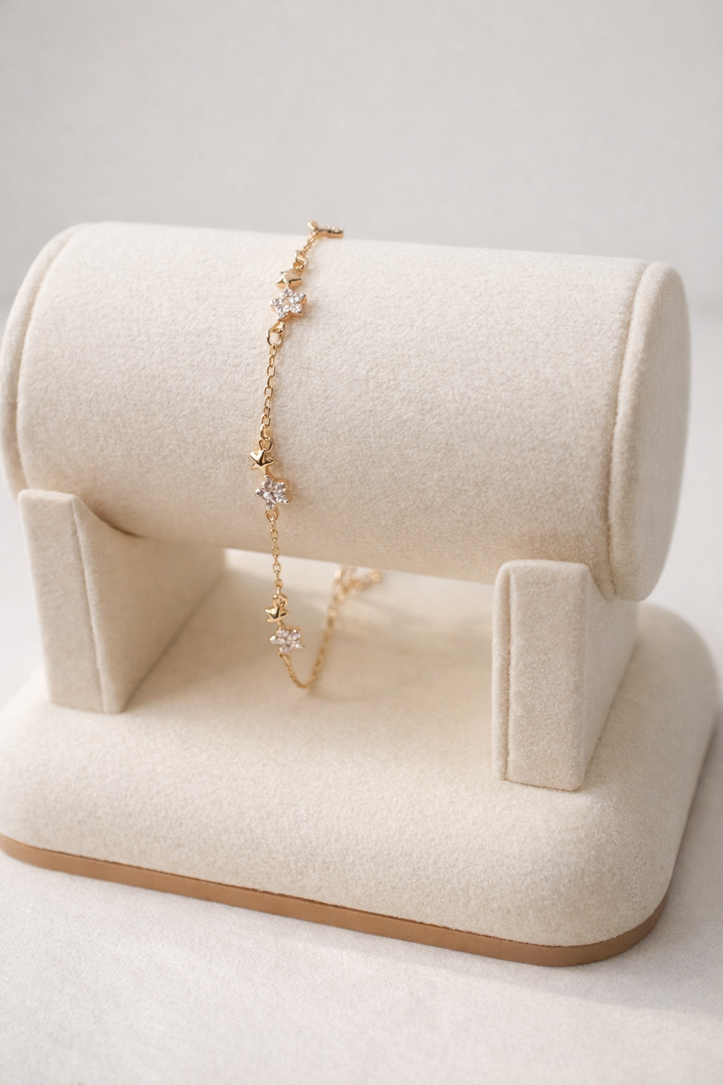 Dainty Star Charm Bracelet Gold Plated S925 Sterling Silver Zircon for Everyday Sparkle